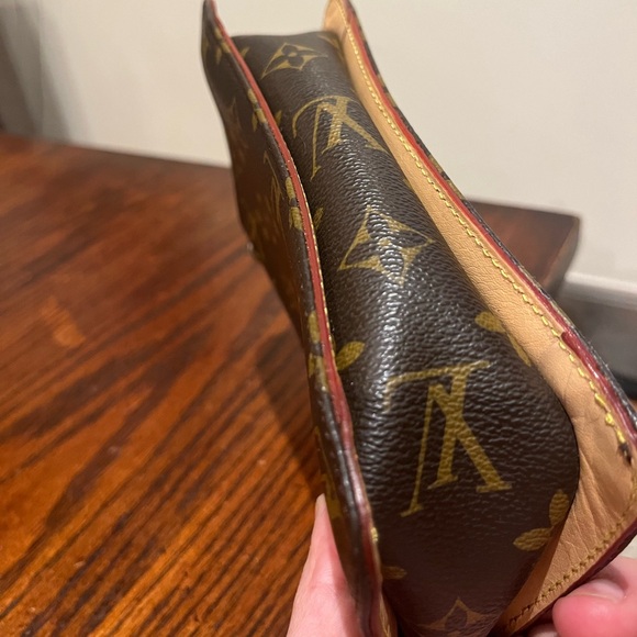 Vintage Louis Vuitton Monogram Pochette. Very good condition - Picture 7 of 8